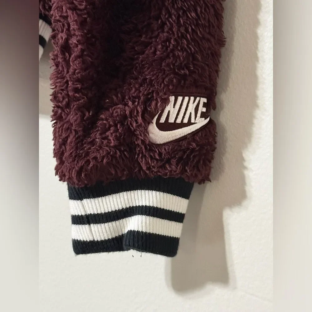 Burgundy Cream Chevron Color-Block Sherpa Cropped Full Zip Jacket Nike XS Extra